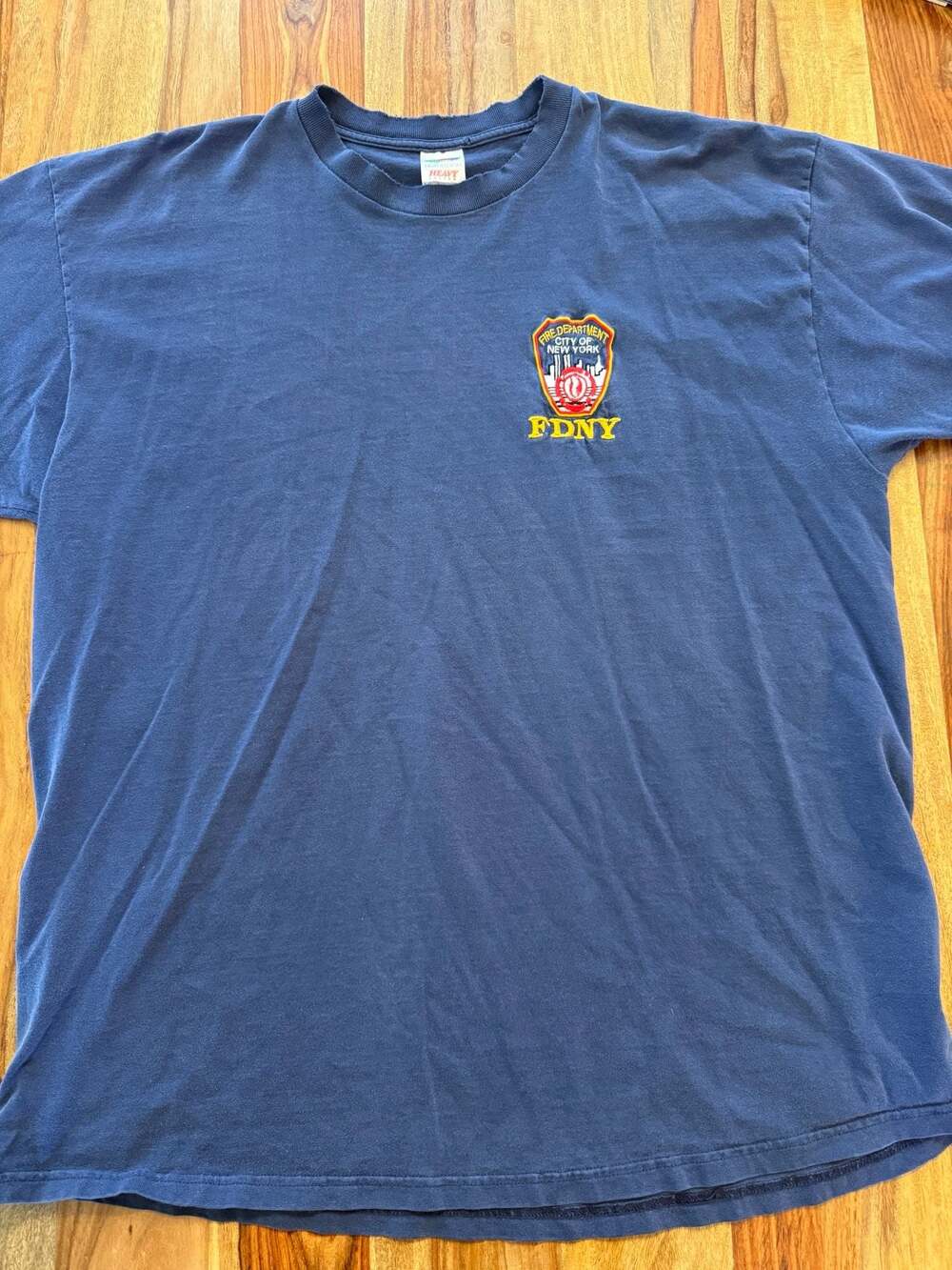 Vintage FDNY Twin Towers Embroidered Patch T-Shirt 2XL